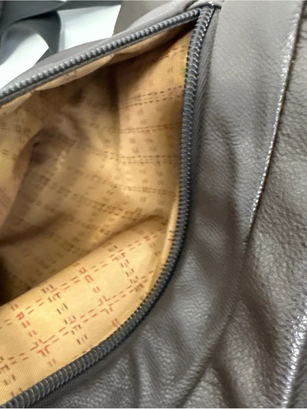 Travelon Dark Brown Leather Sling Messenger Bag